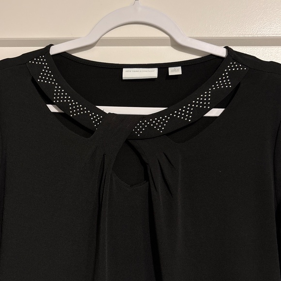 New York & Company Black Twist Front Embellished Blouse - Picture 2 of 7